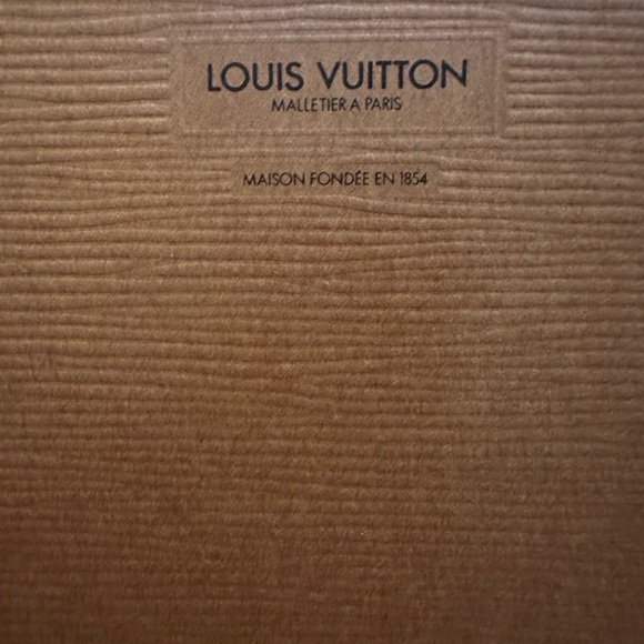 EUC Unique Louis Vuitton Small Box 5” x 5.5” x 2.75” - Picture 2 of 10